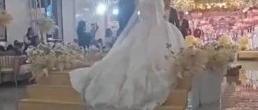 酒店被淹，新人举办“水上婚礼”！