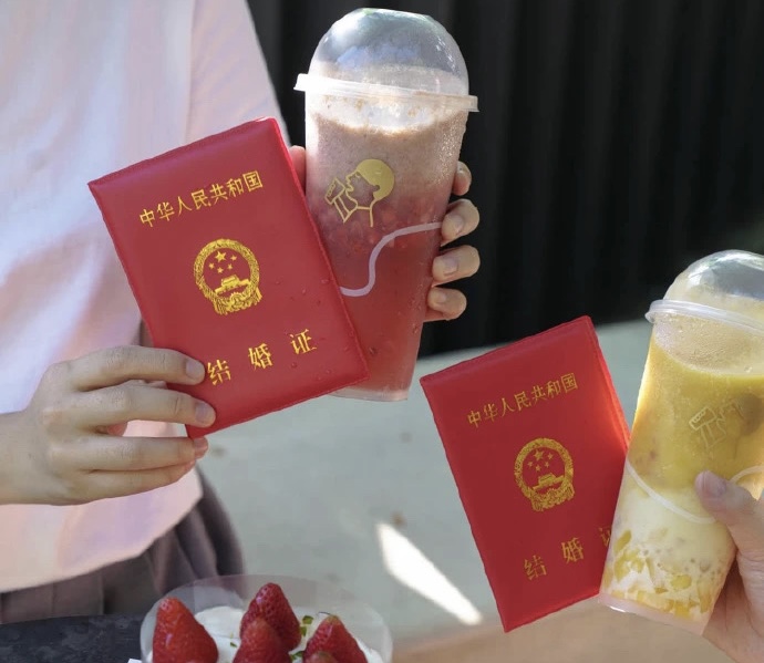 00后麦当劳办婚礼！
