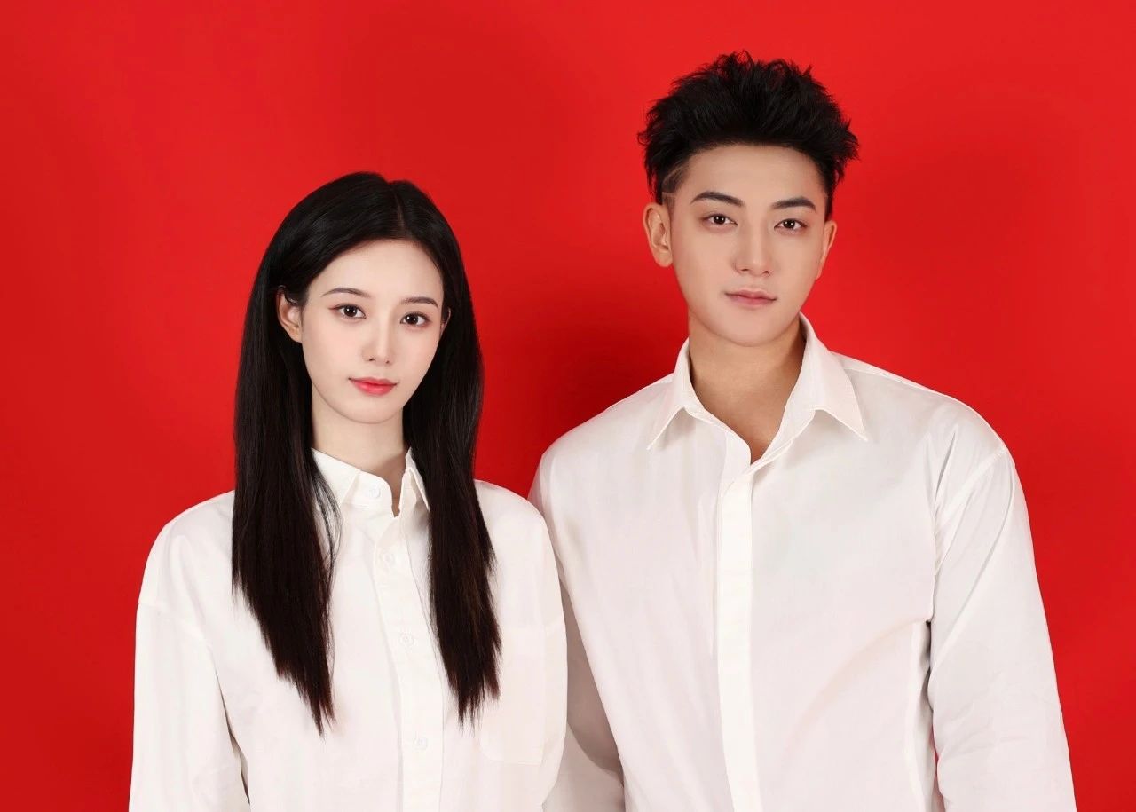 黄子韬徐艺洋官宣领证结婚！