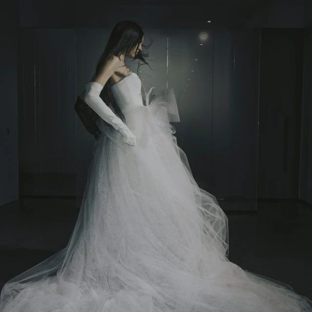 重磅！婚纱女王卖掉Vera Wang品牌！